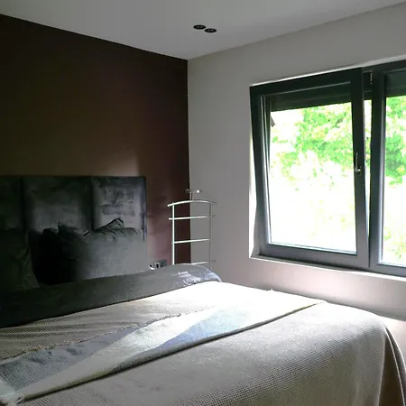 Riverfront House, 3 Bedroom,3 Bathrooms 4*