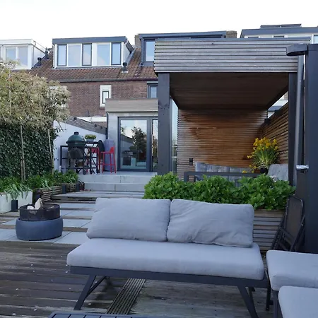 Riverfront House, 3 Bedroom,3 Bathrooms Hotel 4*