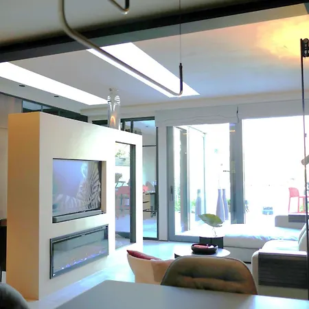 Riverfront House, 3 Bedroom,3 Bathrooms